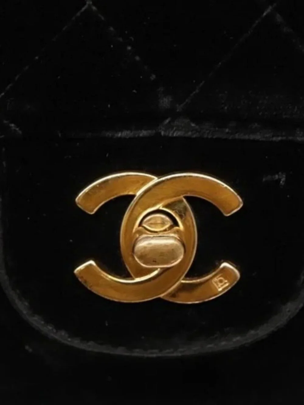 CHANEL Matelasse Hand Bag Velor Black Gold CC Auth MX239